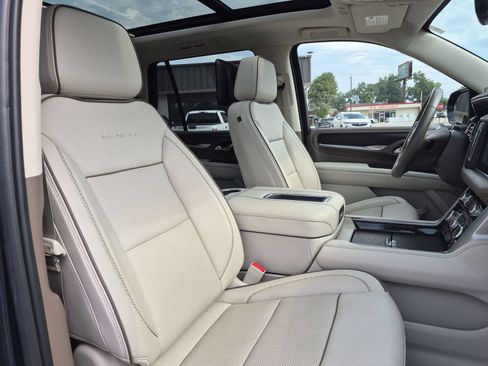 Certified 2023 GMC Yukon Denali w/ Denali Reserve Package RWD image 31