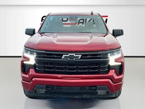 Used 2025 Chevrolet Silverado 1500 RST image 2