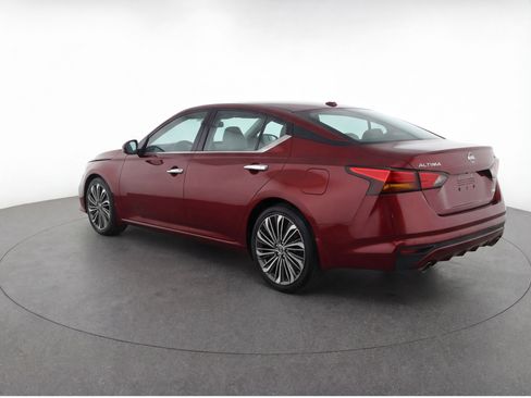 Used 2024 Nissan Altima 2.5 SL AWD/4WD image 6
