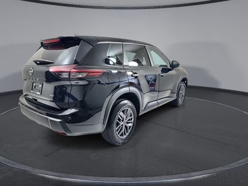 Used 2024 Nissan Rogue S AWD/4WD image 8