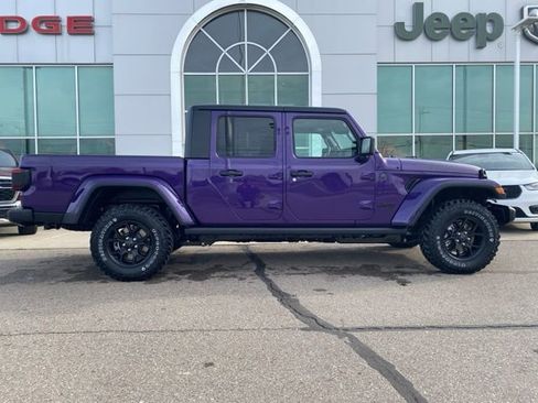 New 2026 Jeep Gladiator Willys AWD/4WD image 4