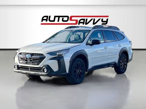 Used 2023 Subaru Outback Onyx Edition AWD/4WD image 3