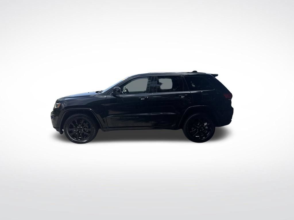 Used 2022 Jeep Grand Cherokee Laredo X AWD/4WD image 8