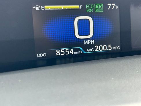Used 2022 Toyota Prius Prime LE FWD image 33