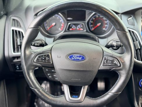 Used 2017 Ford Focus RS image 16