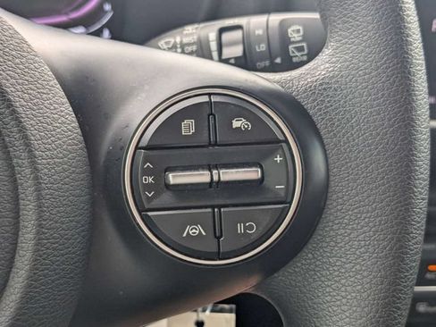 Used 2024 Kia Soul LX FWD image 24