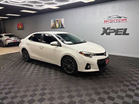 Used 2015 Toyota Corolla S image 2