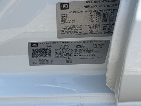 Certified 2021 Chevrolet Silverado 1500 LT AWD/4WD image 32