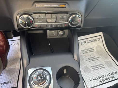 Used 2022 Ford Escape SEL w/ Technology Package AWD/4WD image 15