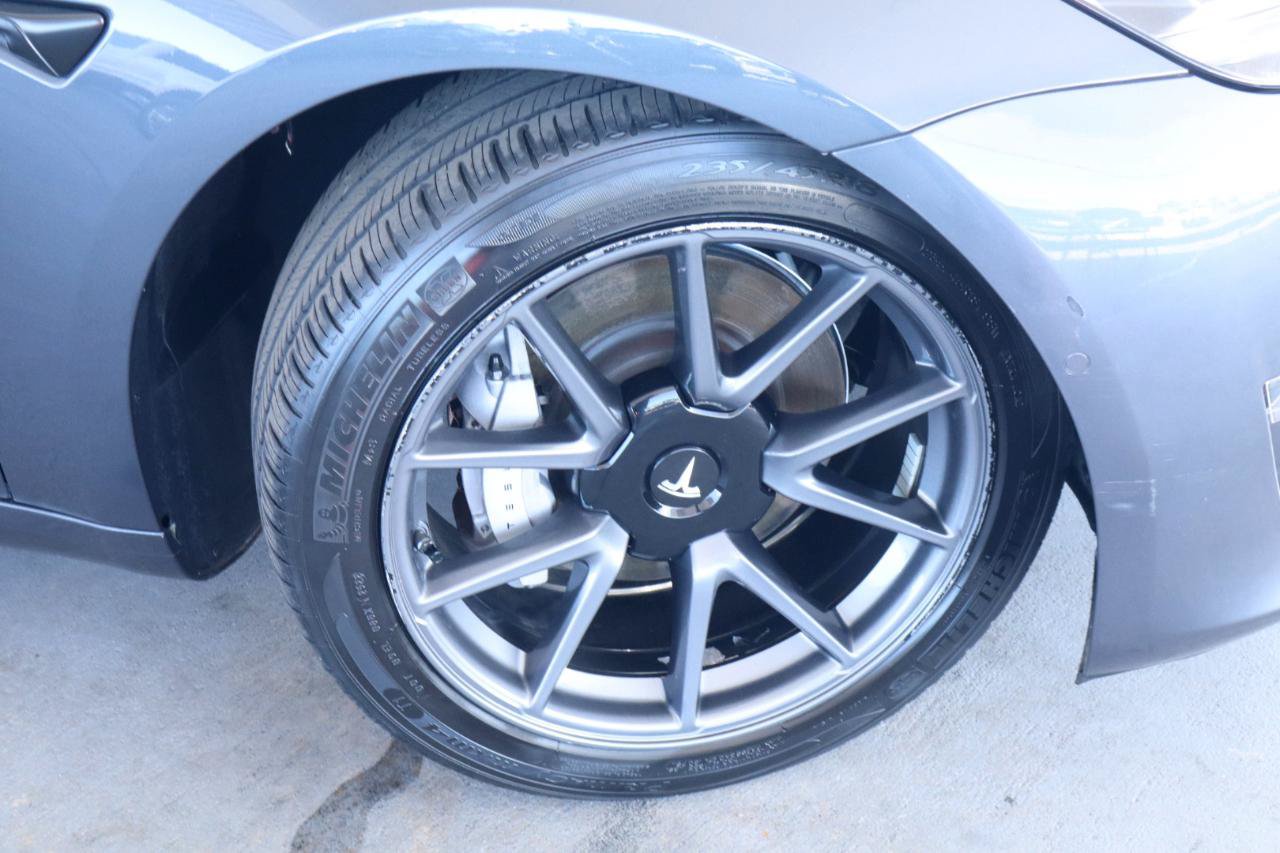 Used 2021 Tesla Model 3 RWD image 3