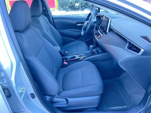 Used 2020 Toyota Corolla LE image 28