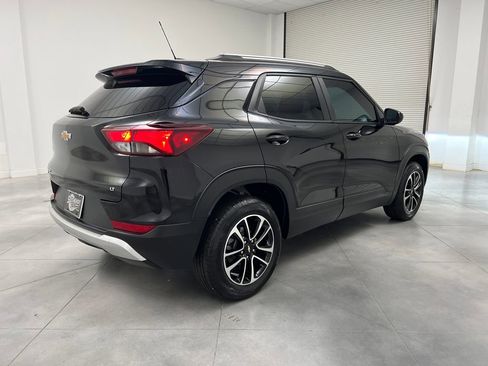 Used 2025 Chevrolet TrailBlazer LT AWD/4WD image 7