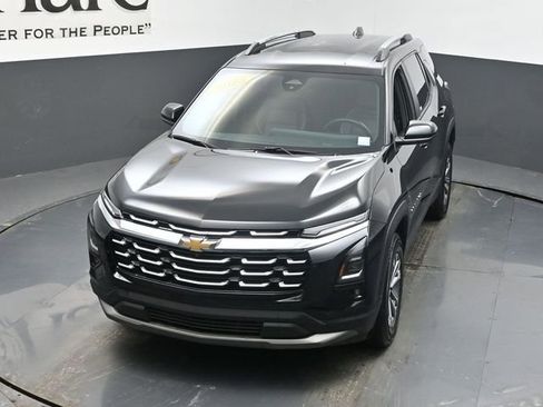 Used 2025 Chevrolet Equinox LT w/ Convenience Package II image 45