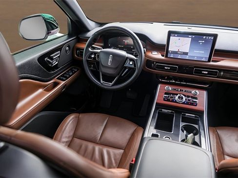 Used 2022 Lincoln Aviator Reserve w/ Equipment Group 201A image 26