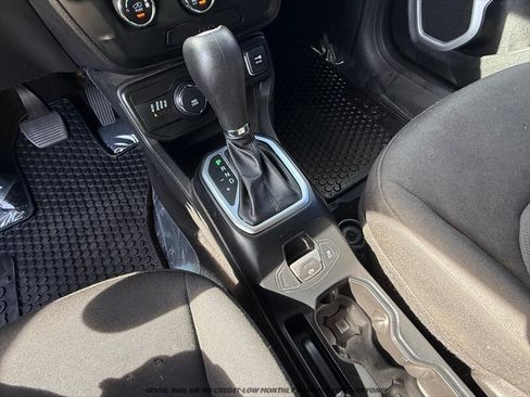 Used 2018 Jeep Renegade Sport w/ Power & Air Group AWD/4WD image 27