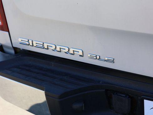 Used 2010 GMC Sierra 2500 SLE w/ Snow Plow Prep Package image 8