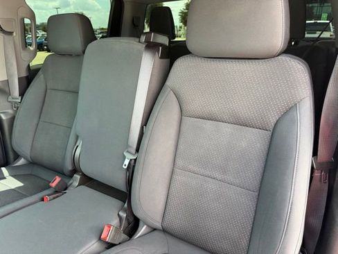 Used 2019 GMC Sierra 1500 4x4 Crew Cab w/ Convenience Package image 11