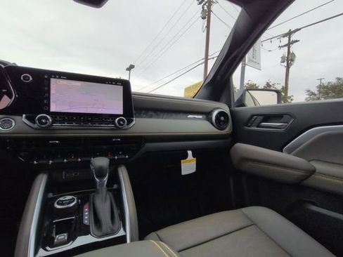 New 2026 Chevrolet Colorado ZR2 w/ Technology Package image 3