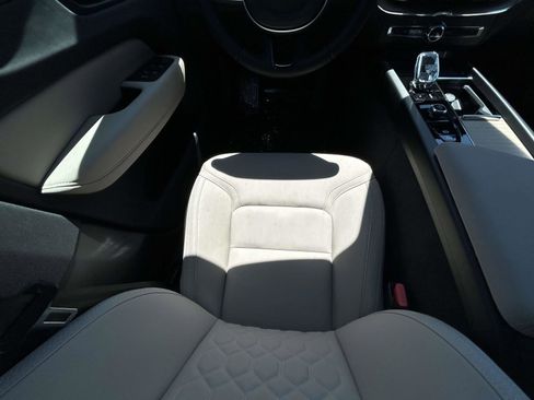 New 2026 Volvo XC60 B5 Core w/ Climate Package AWD/4WD image 14