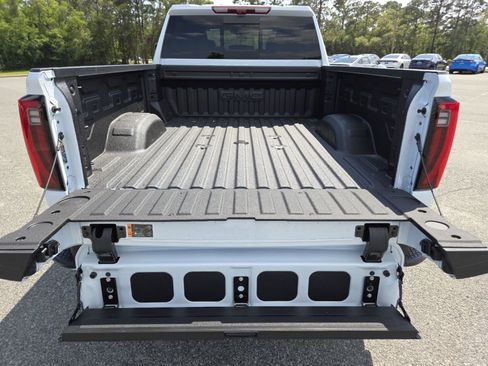 New 2026 GMC Sierra 2500 Denali w/ Denali Reserve Package AWD/4WD image 26