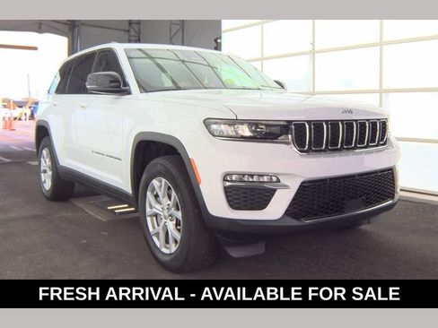 Used 2022 Jeep Grand Cherokee Limited RWD image 1