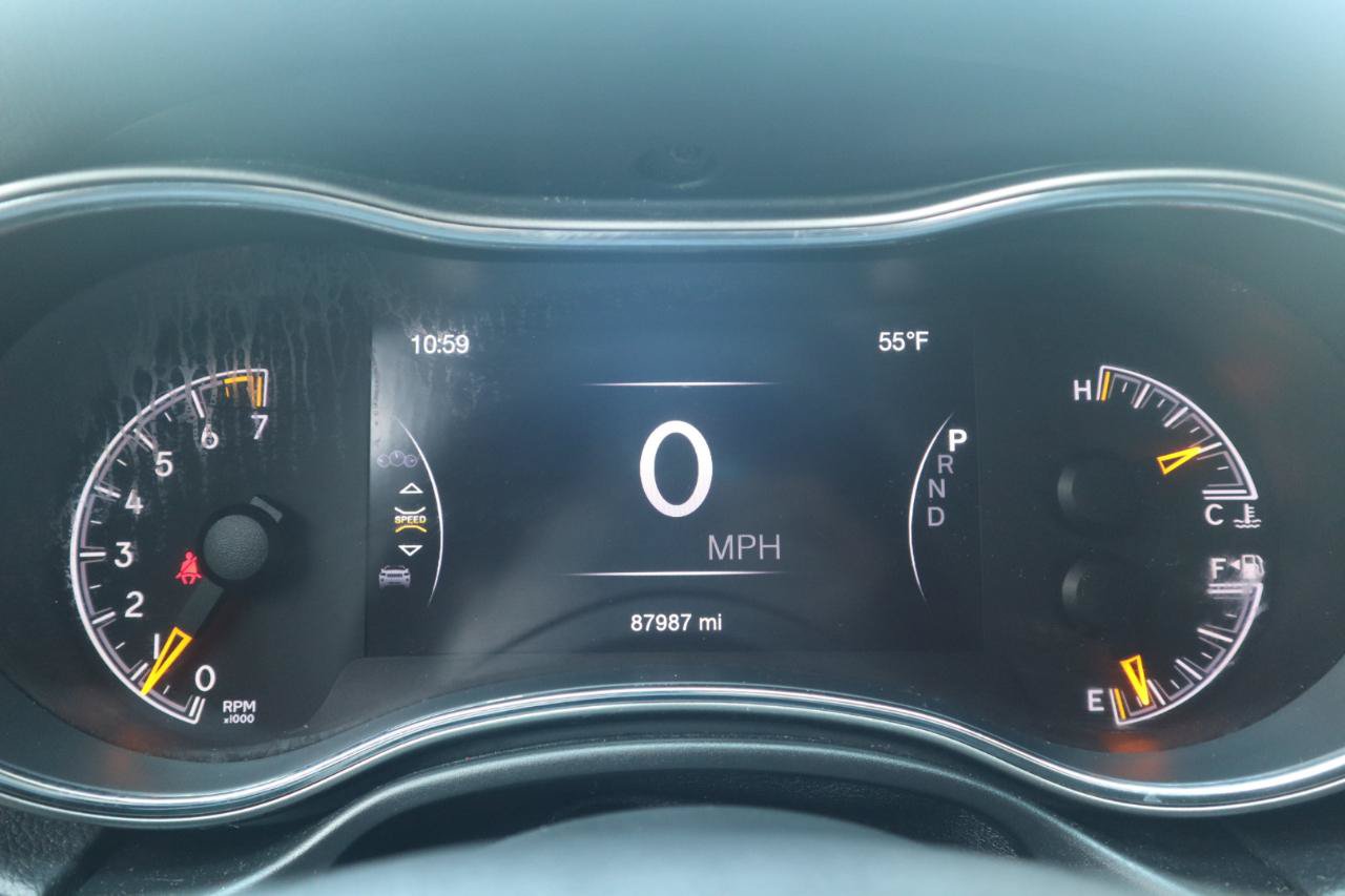 Used 2018 Jeep Grand Cherokee Laredo AWD/4WD image 62