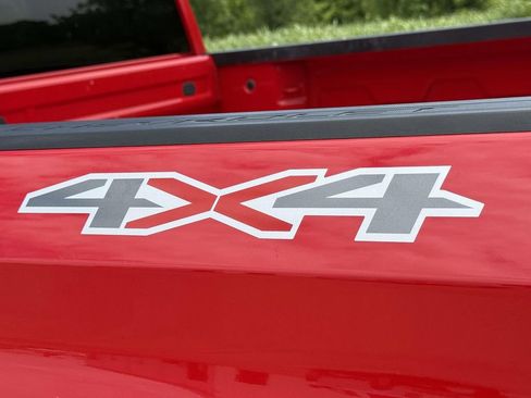 Used 2023 Chevrolet Silverado 1500 Custom AWD/4WD image 8