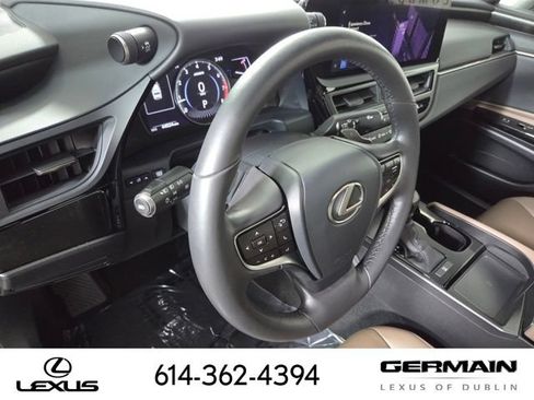Used 2023 Lexus ES 350 w/ Premium Package FWD image 16