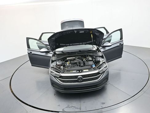 Used 2023 Volkswagen Jetta SE FWD image 42