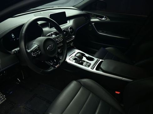 Certified 2021 Kia Stinger GT2 image 19