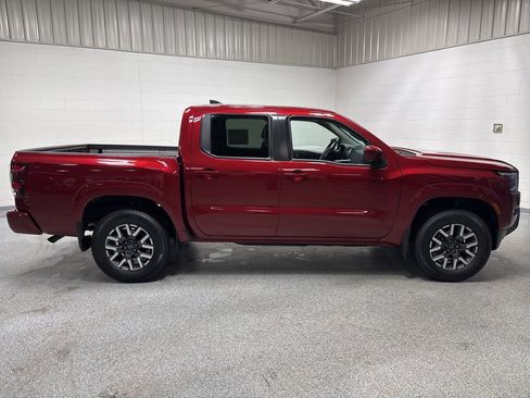 Used 2024 Nissan Frontier SL image 8