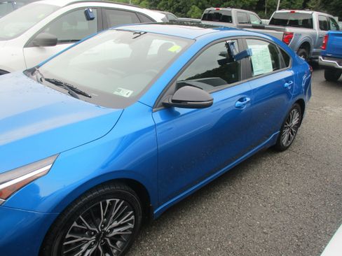 Used 2022 Kia Forte GT-Line w/ GT-Line Premium Package FWD image 6