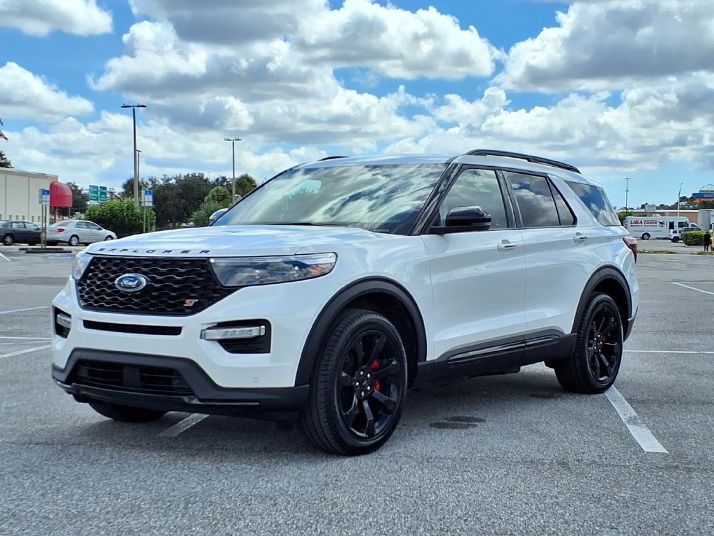 Used 2022 Ford Explorer ST w/ ST Street Pack AWD/4WD image 3