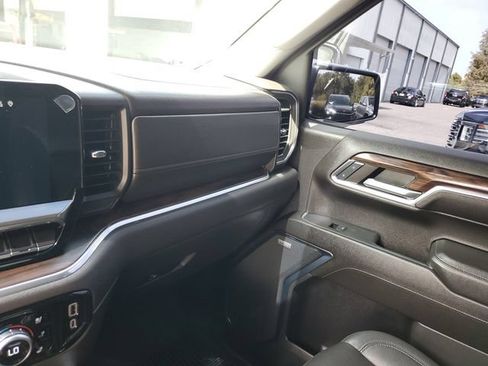 Used 2024 GMC Sierra 1500 SLT w/ SLT Premium Plus Package RWD image 26