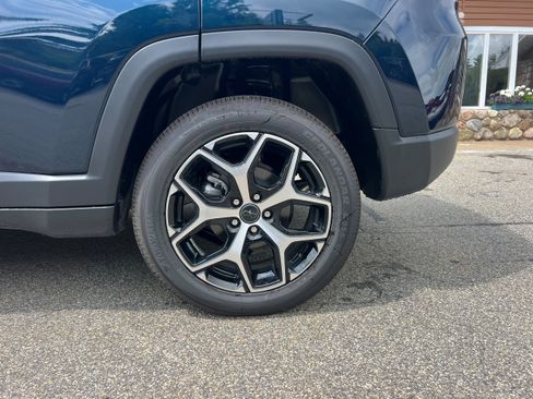 New 2026 Jeep Compass Limited AWD/4WD image 9