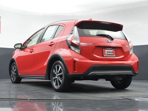 Used 2018 Toyota Prius C Two FWD image 27