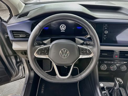 Used 2023 Volkswagen Taos SE w/ Panoramic Sunroof Package AWD/4WD image 16