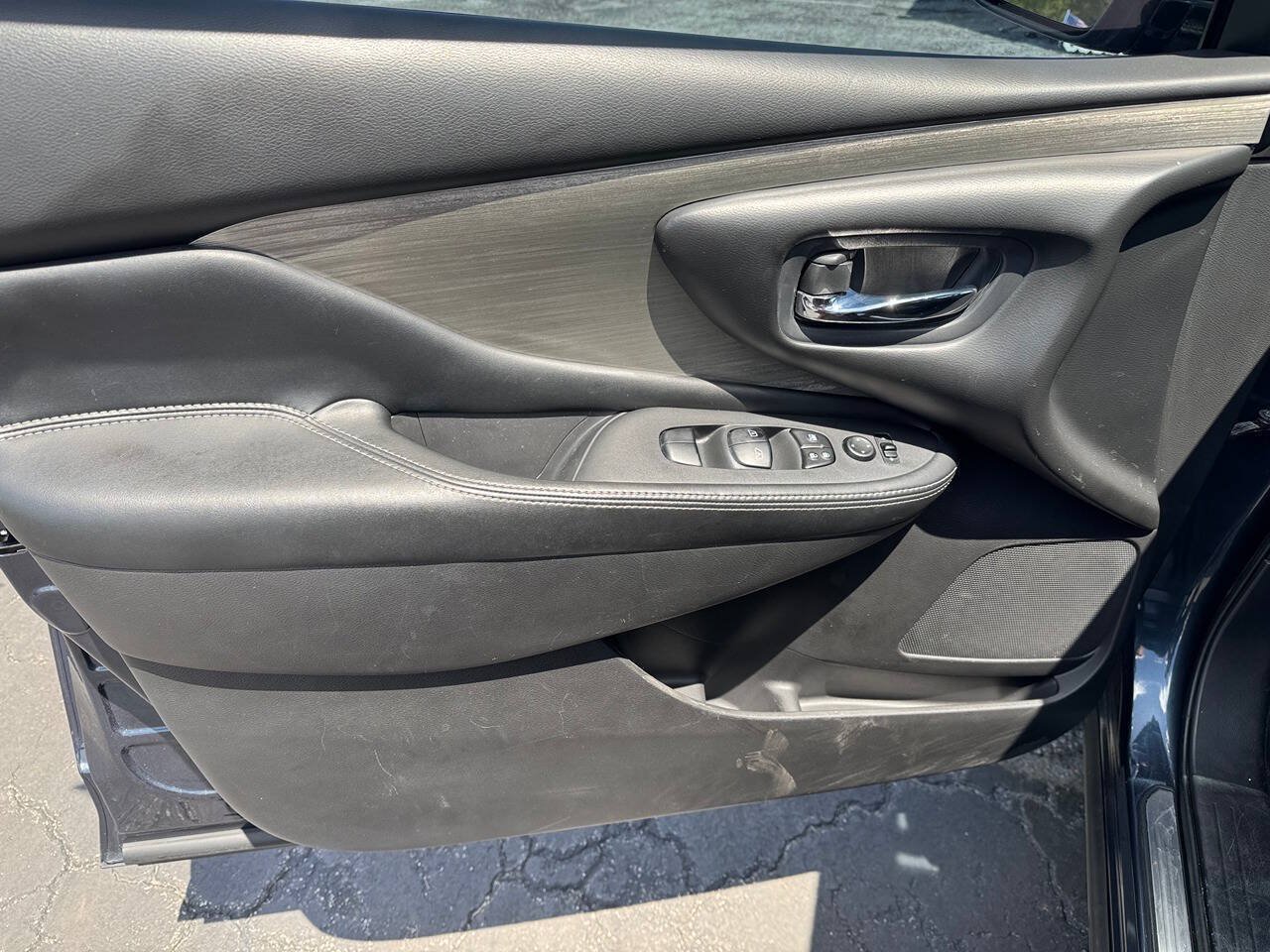 Used 2016 Nissan Murano S w/ Cargo Package FWD image 12