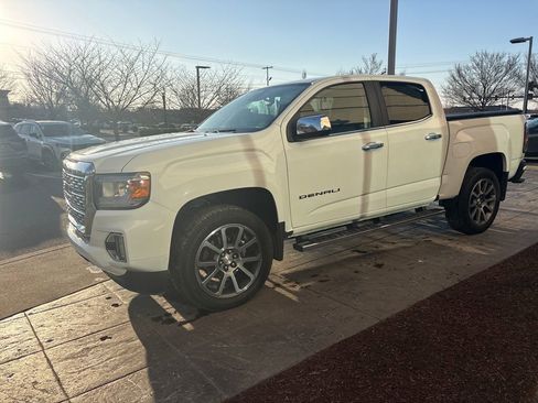 Used 2021 GMC Canyon Denali image 7