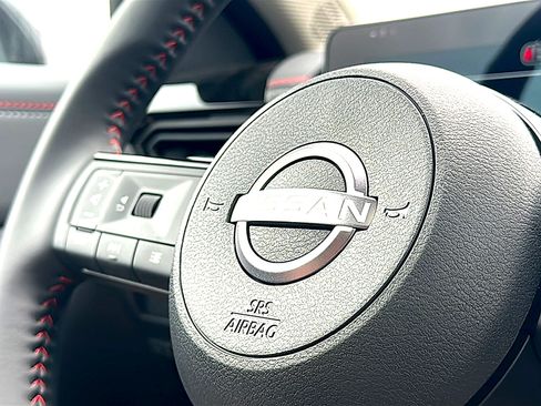 New 2026 Nissan Kicks SR w/ SR Premium Package FWD image 21