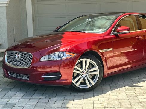 Used 2014 Jaguar XJ L Portfolio RWD image 2