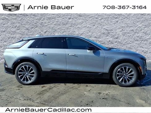 New 2026 Cadillac Lyriq Sport w/ LPO, Floor Liner Package AWD/4WD image 4
