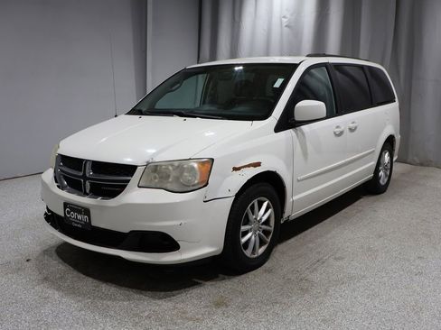 Used 2013 Dodge Grand Caravan SXT w/ UConnect Hands-Free Group image 6