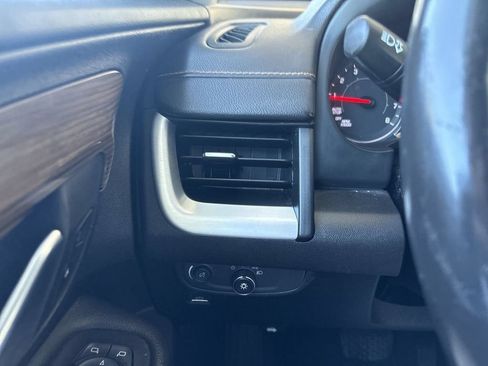 Certified 2019 GMC Terrain SLE w/ Driver Convenience Package FWD image 17