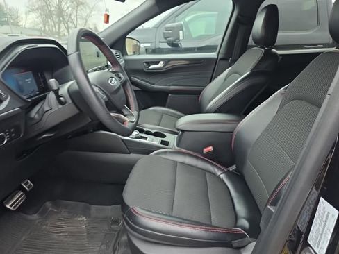 Used 2023 Ford Escape ST-Line w/ Tech Pack #1 AWD/4WD image 10