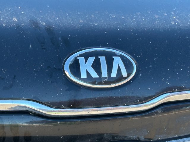 Used 2016 Kia Soul + FWD image 9