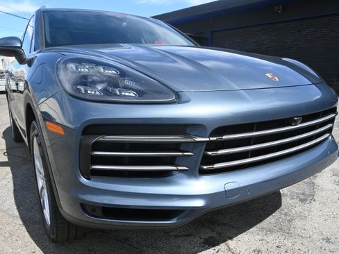 Used 2019 Porsche Cayenne S AWD/4WD image 10
