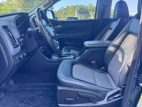 Used 2019 Chevrolet Colorado Z71 AWD/4WD image 8
