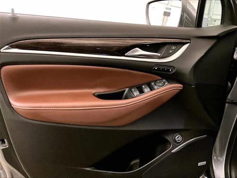 Used 2019 Buick Enclave Avenir w/ Avenir Technology Package image 22