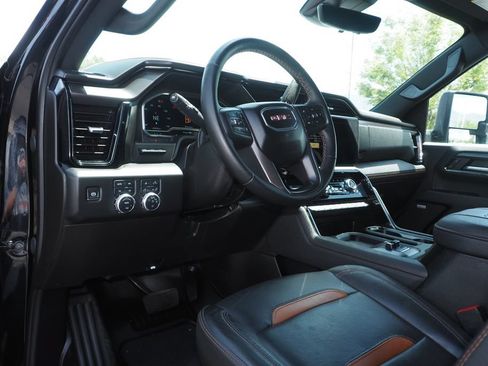 Used 2025 GMC Sierra 3500 AT4 w/ AT4 Premium Plus Package AWD/4WD image 12